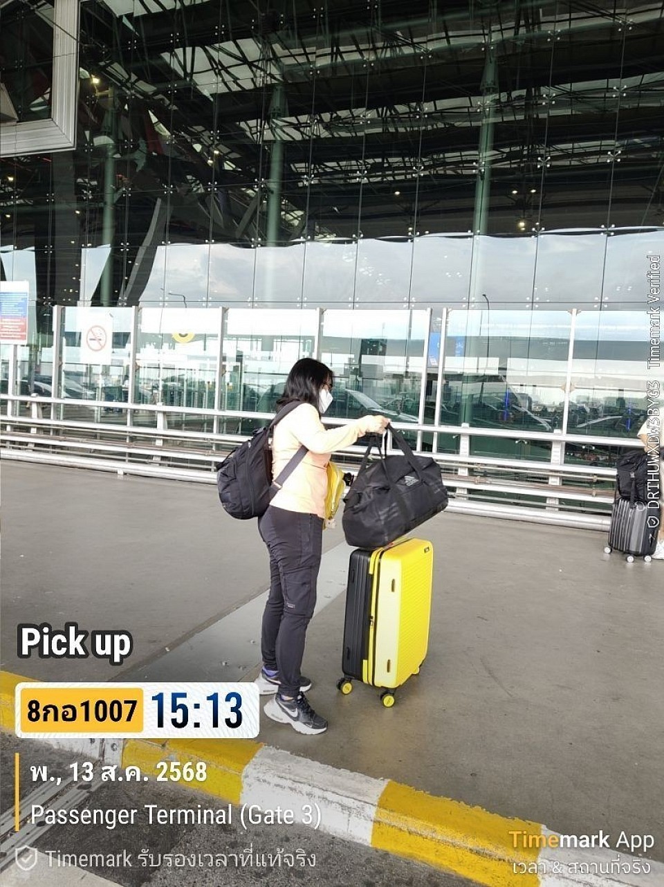 WICHAI TAXI SERVICE CENTRE จองรถโทร 0635978845