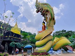 วัดถ้ำผาแด่น